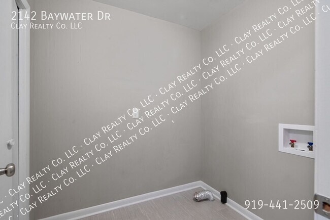 Building Photo - 2142 Baywater Dr