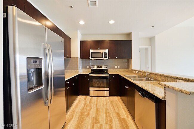 Building Photo - 8255 S Las Vegas Blvd
