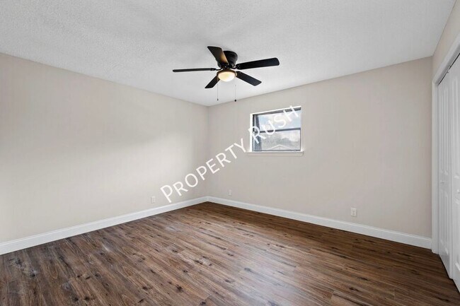 Building Photo - 3334 Gundy Dr