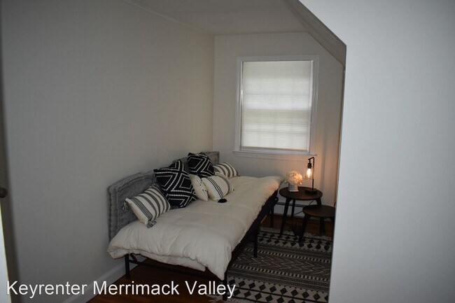 Building Photo - 4 br, 2 bath House - 3 Minot Avenue