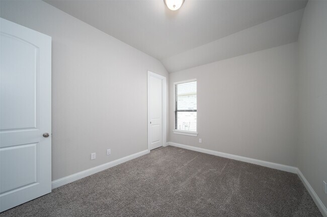 Building Photo - 27427 Gardinia Ridge Dr