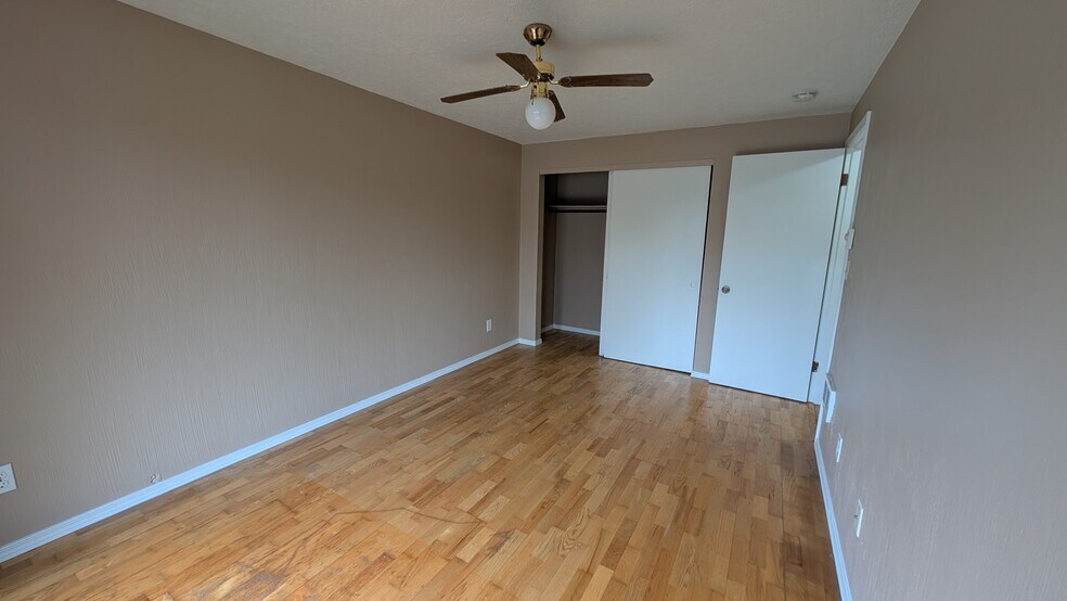 Building Photo - 3736 SE 165th Ave