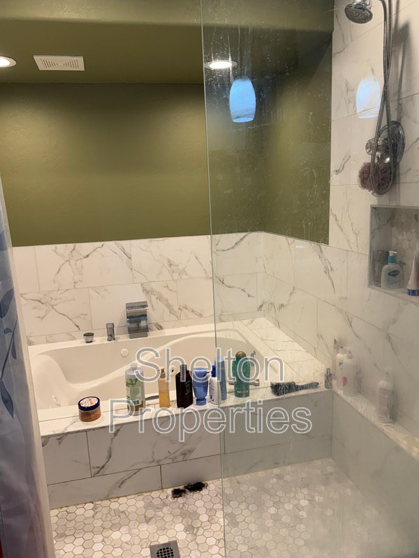 Building Photo - 22831 W Mesquite Dr