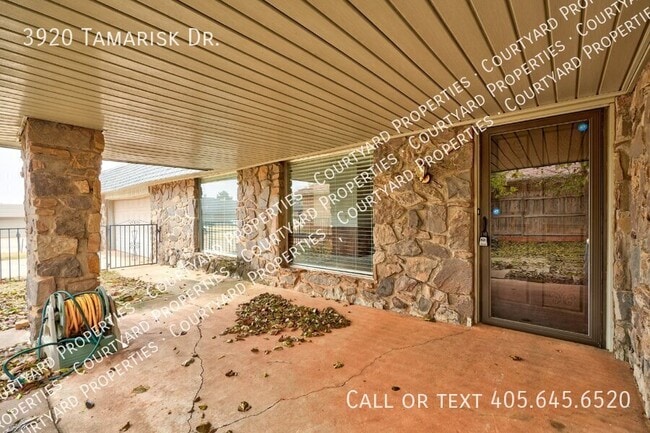 Building Photo - 3920 Tamarisk Dr