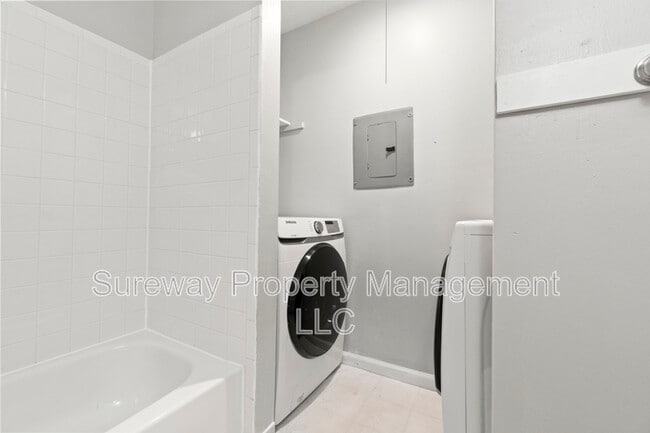 Building Photo - 902 Aspen Dr