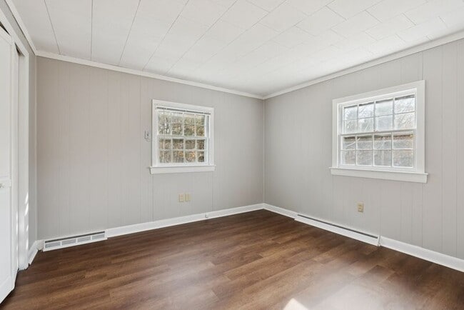 Building Photo - 1087 Littlefield Rd