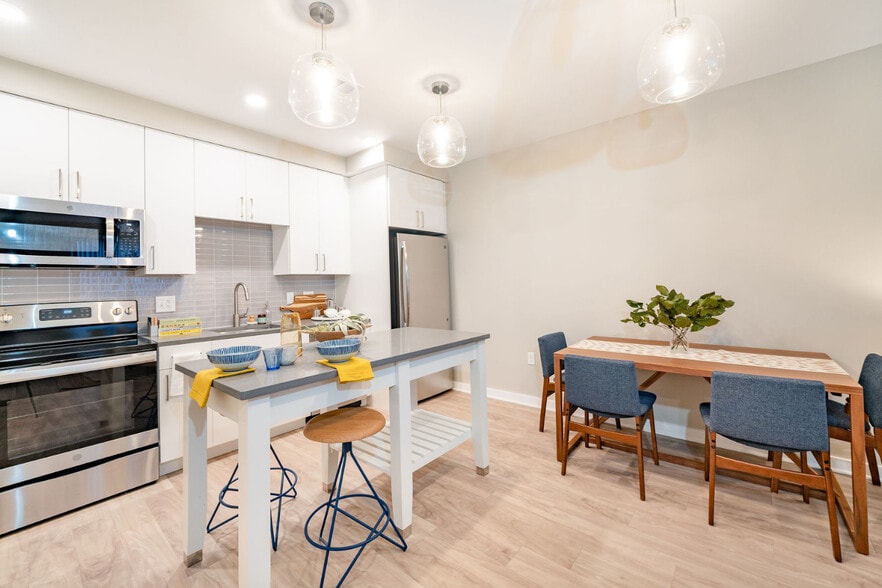 Building Photo - Beckert's Park