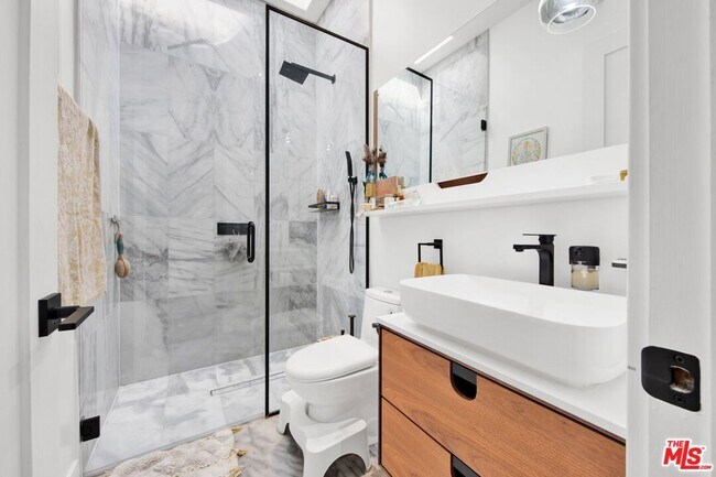 Building Photo - 4839 Seldner Ave