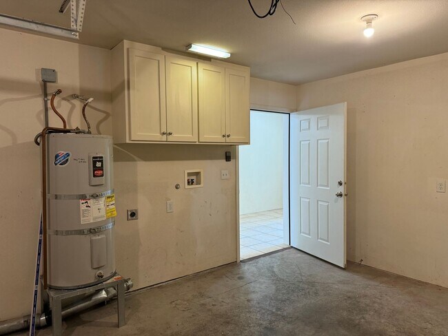 Building Photo - 4195 Glacier View Dr