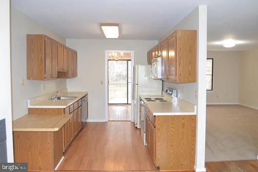 Building Photo - 468 Lynetree Dr