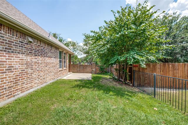 Building Photo - 9555 Crown Ridge Dr