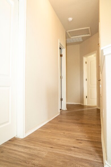 Building Photo - 3516 Savage Springs Dr