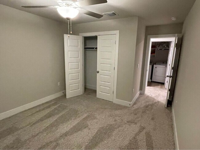Building Photo - 7309 Travertine Spring Dr