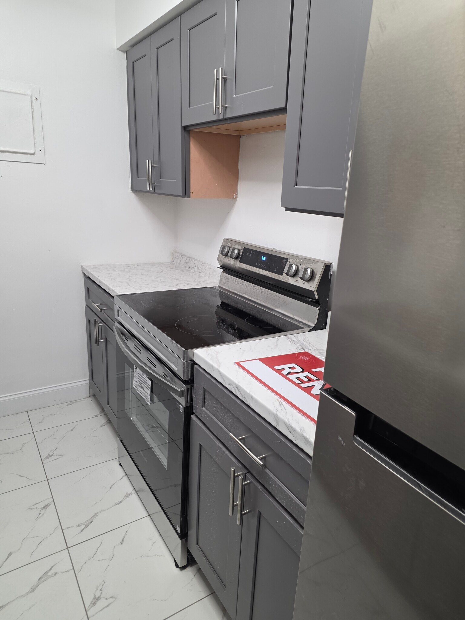 Building Photo - 3870 NE 22nd Way