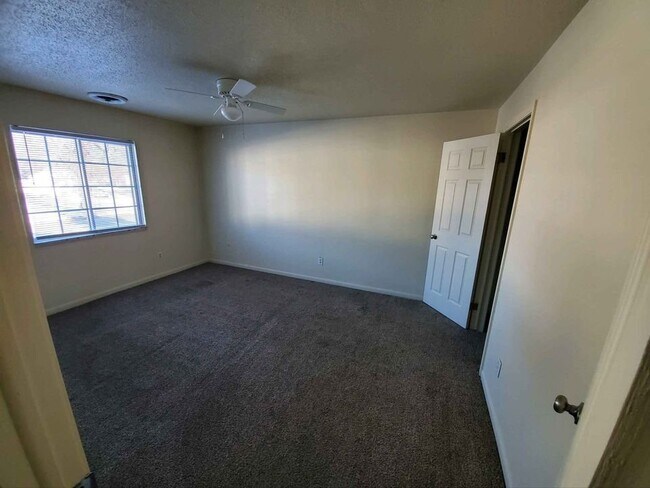Building Photo - 22137 Huron River Dr
