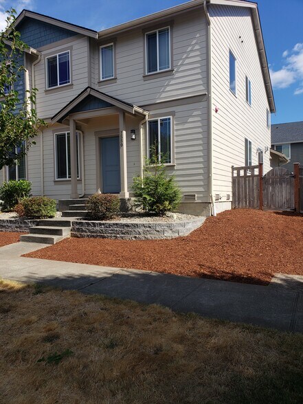 Building Photo - 1550 Craig Rd SE