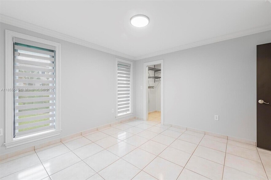 Building Photo - 9255 SW 108th St