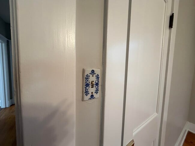 Building Photo - 1999 Peabody Ave