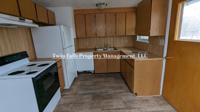 Building Photo - 1741 Heyburn Ave E