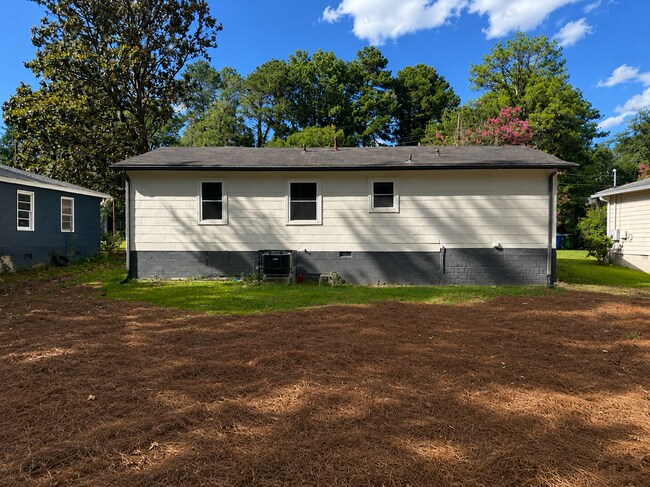 Building Photo - 2862 Argyle Dr NW