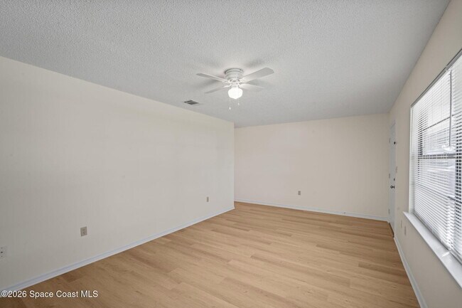 Building Photo - 1780 Stewart Pl