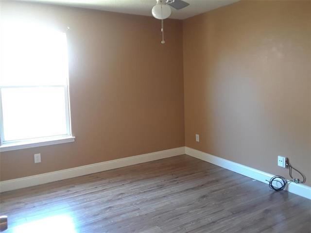 Building Photo - 2428 Collier Dr