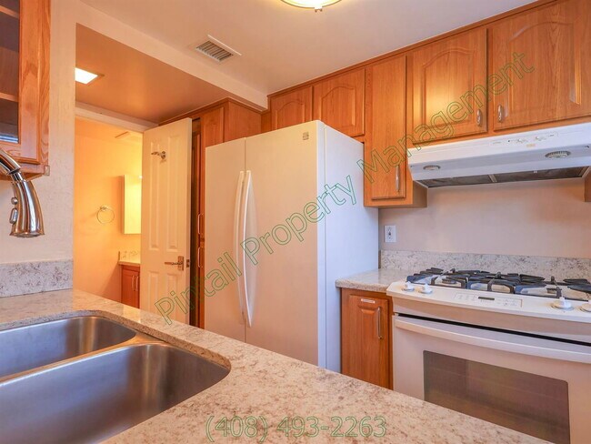 Building Photo - 1484 Carnot Dr