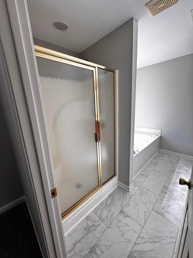 Building Photo - 4320 Creek Valley Way