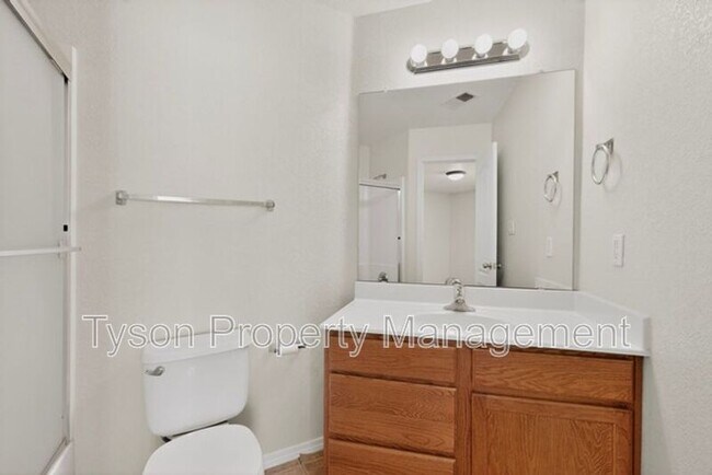 Building Photo - 5648 Valle Alegre Pl NW