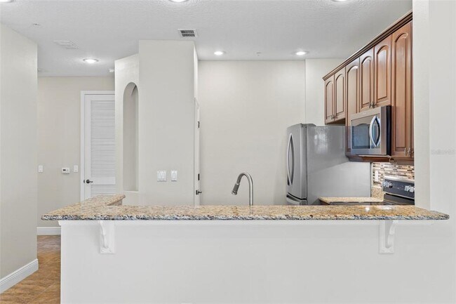 Building Photo - 45 Riverview Bend S