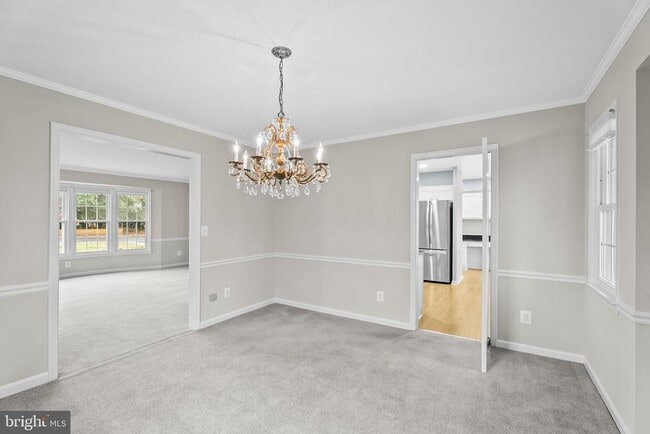 Building Photo - 6321 Higham Dr