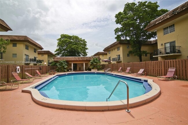 Building Photo - 8500 SW 109th Ave