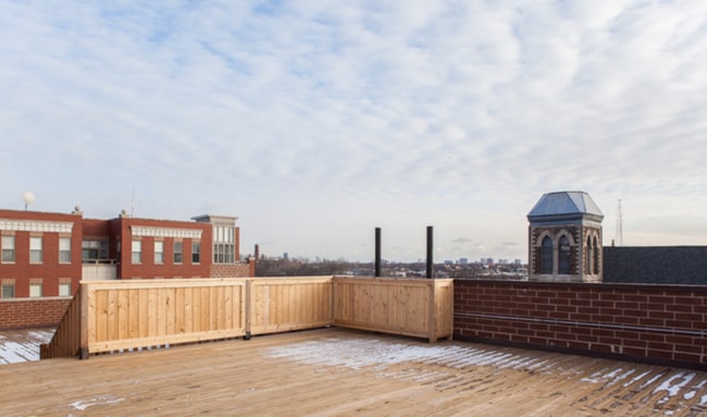 Building Photo - 2703 W Belmont Ave