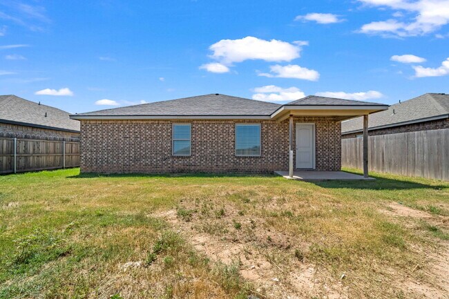 Building Photo - Beautiful 4/2/2 in Frenship ISD