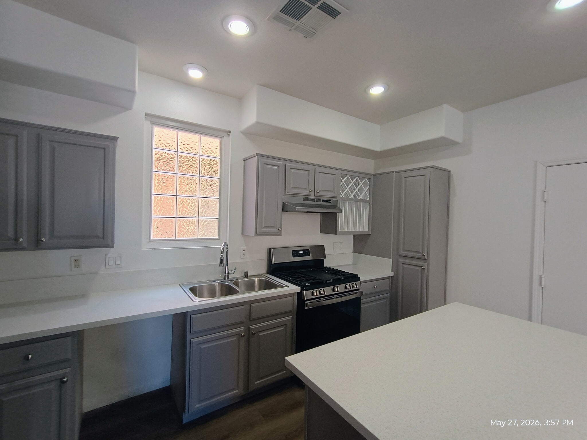 Building Photo - 4432 Mount Penteli Ave