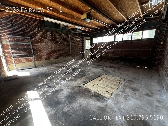 Building Photo - 2123 Fairview St