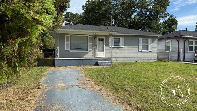Primary Photo - 1514 Heron St
