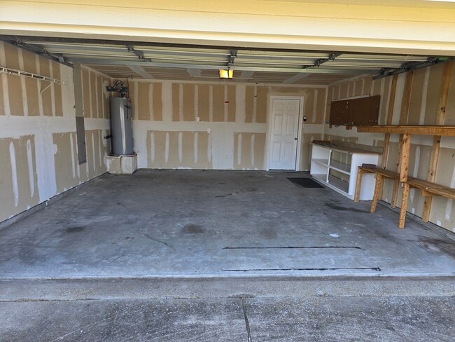 Building Photo - 705 Katy Ln