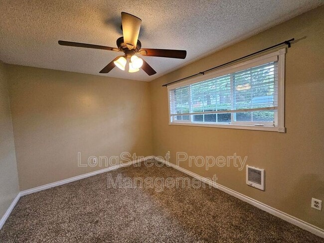 Building Photo - 1814 NE 19th St