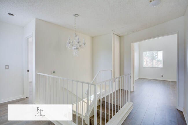 Building Photo - Freshly painted and featuring brand new 2nd-floor flooring 3 Bedrooms, 2.5 Bathroom in Baldwin Park