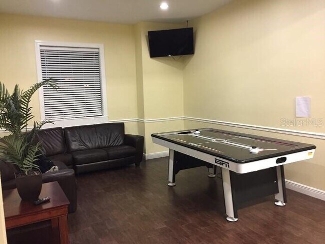 Building Photo - 2141 Portofino Pl