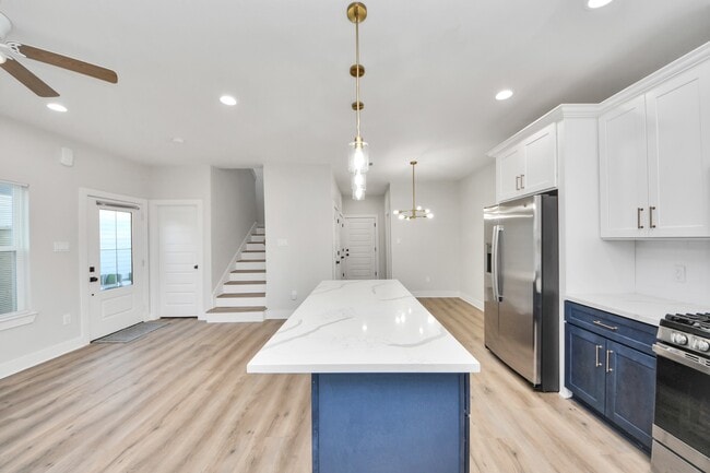 Building Photo - 4713 Talina Way