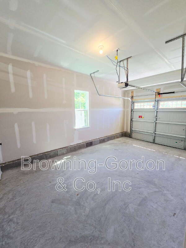 Building Photo - 813 Rivergate Pkwy