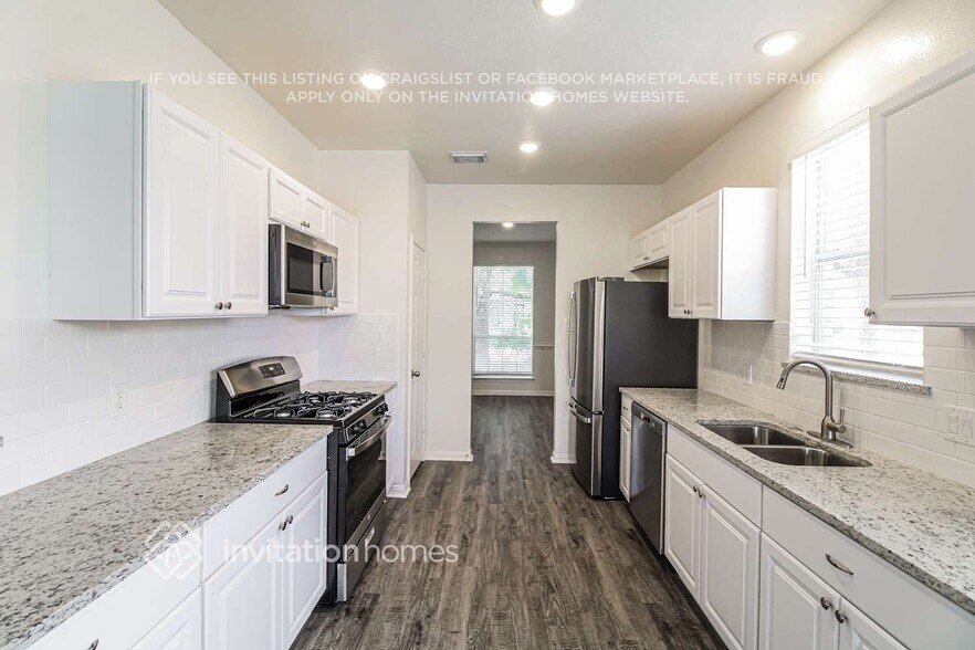 Building Photo - 60 Atascadero Dr