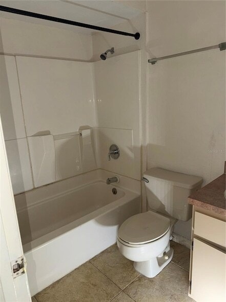 Building Photo - 327 Dundee Dr