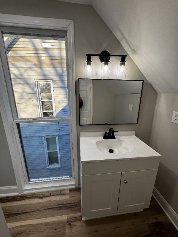 Building Photo - 505 W Columbus Ave