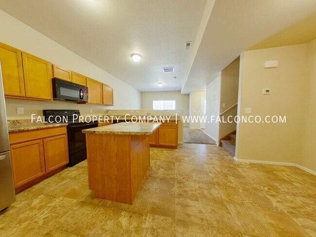 Building Photo - 7555 Red Creek Vw