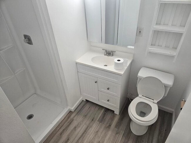 Building Photo - 289 Melrose Dr