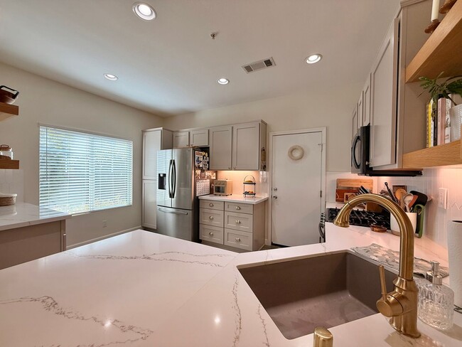 Building Photo - Beautifully Updated Home with Modern Finishes & Private Backyard Retreat!