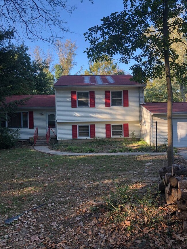 Building Photo - 1235 E Matlock Rd